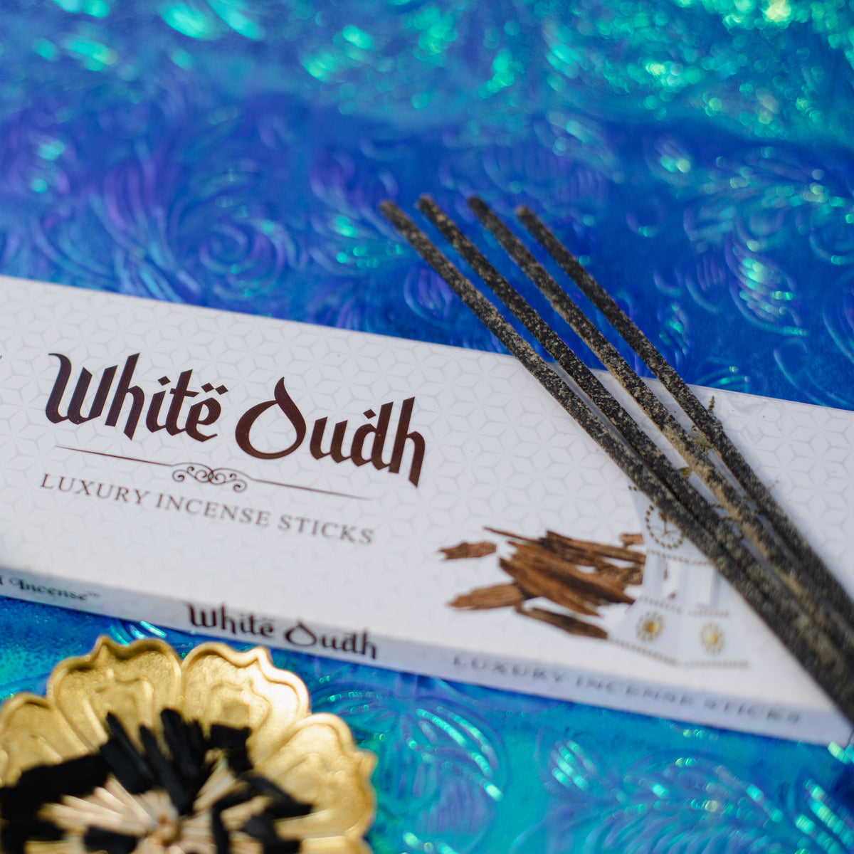White Oudh Agarbatti | 1 Box, 20 Sticks