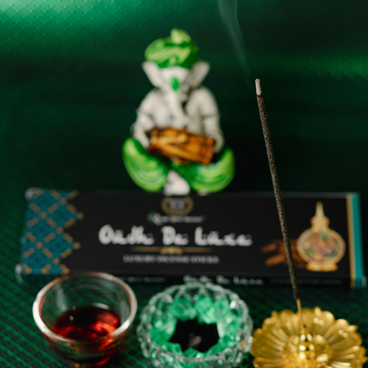 Oudh De Luxe Agarbatti | 1 Box, 20 Sticks | Finest Woody Rare Oudh